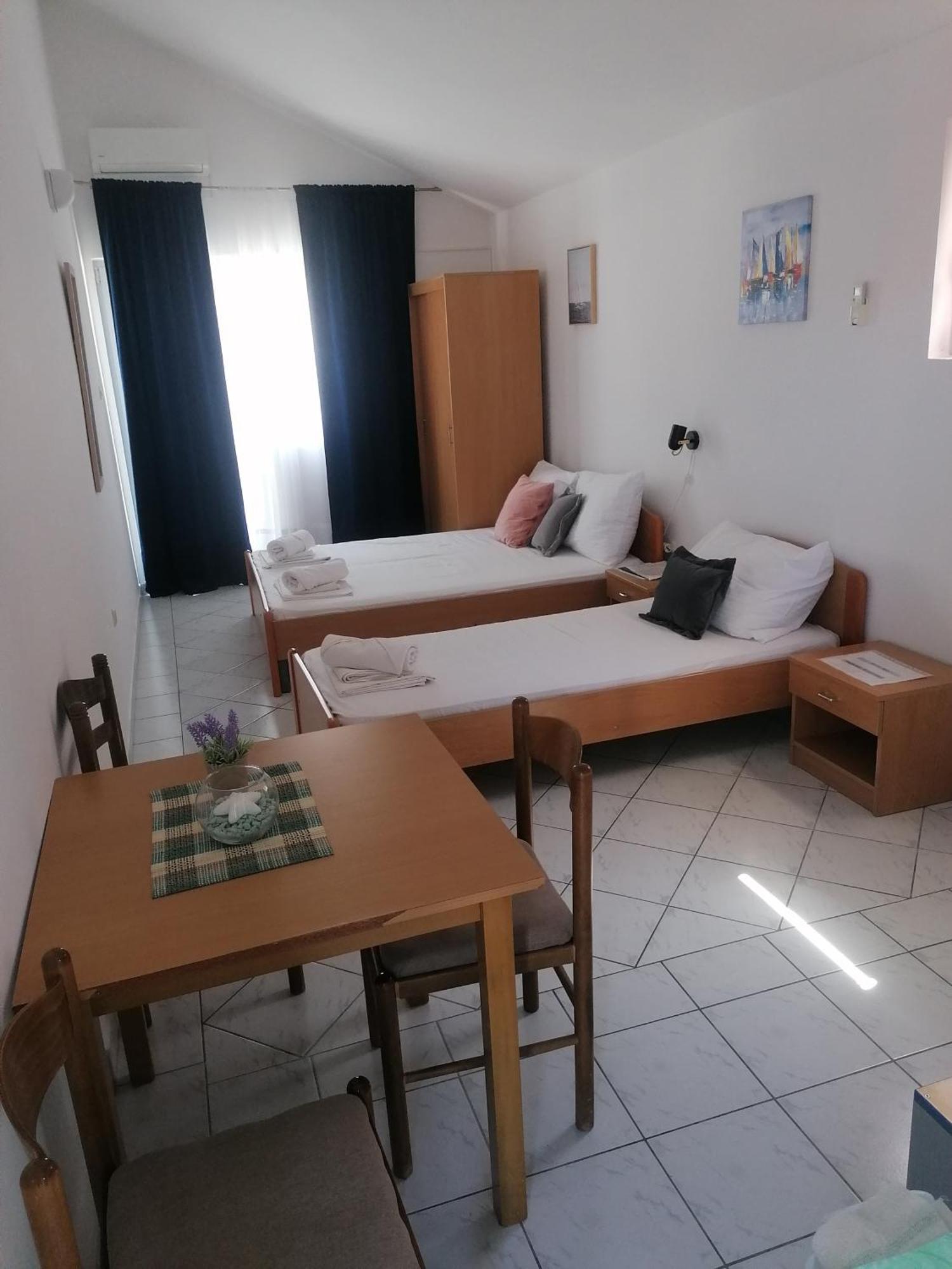Iva Apartments Podaca Bagian luar foto